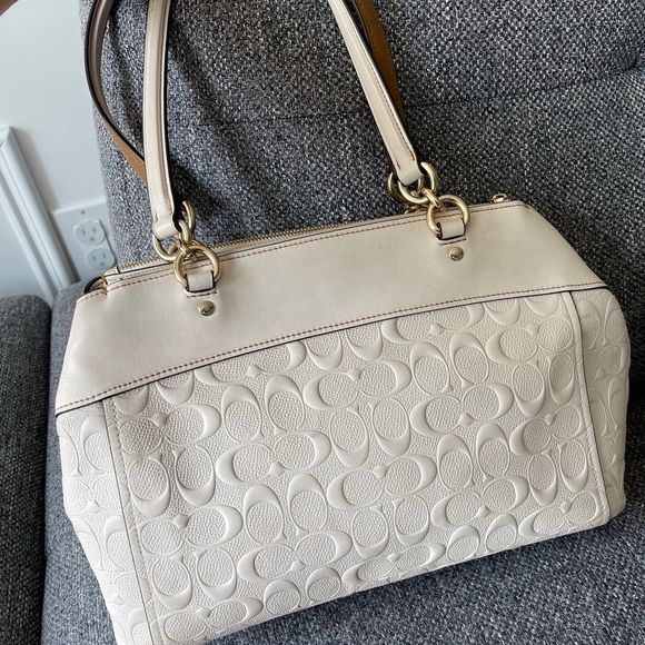 Coach Cream Shoulder Bag - Picture 4 of 16